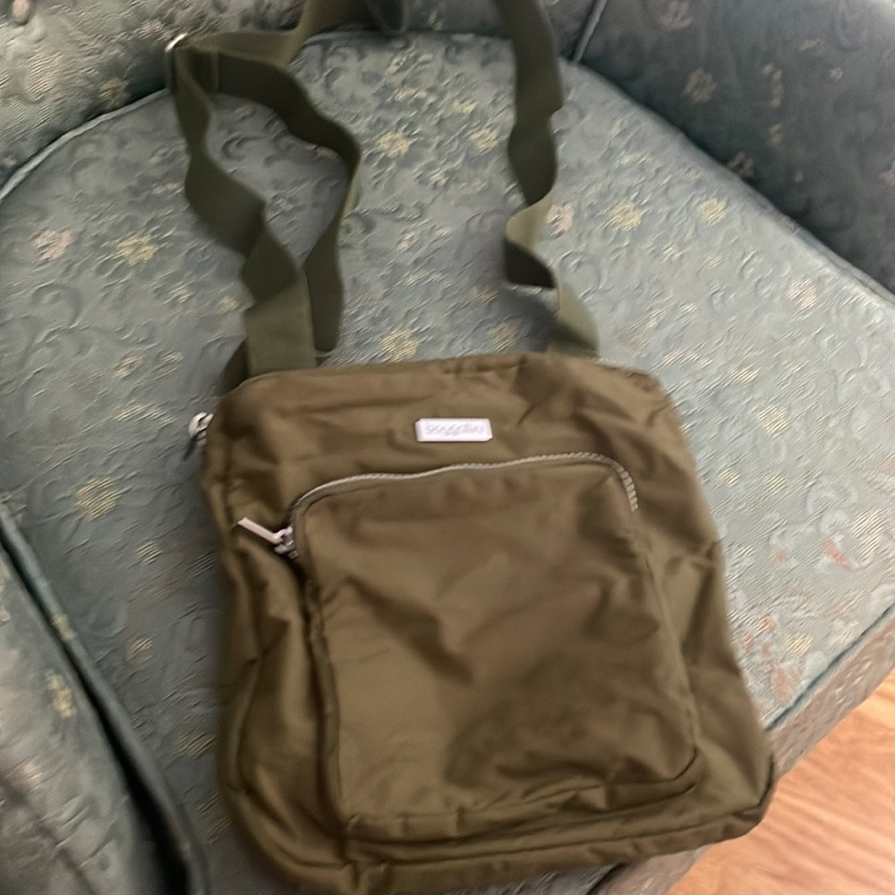 Baggin crossbody